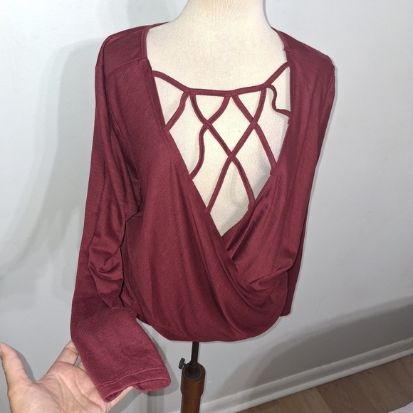 Beautiful Burgandy Long Sleeve Top- W Sz XL - Picture 2 of 6
